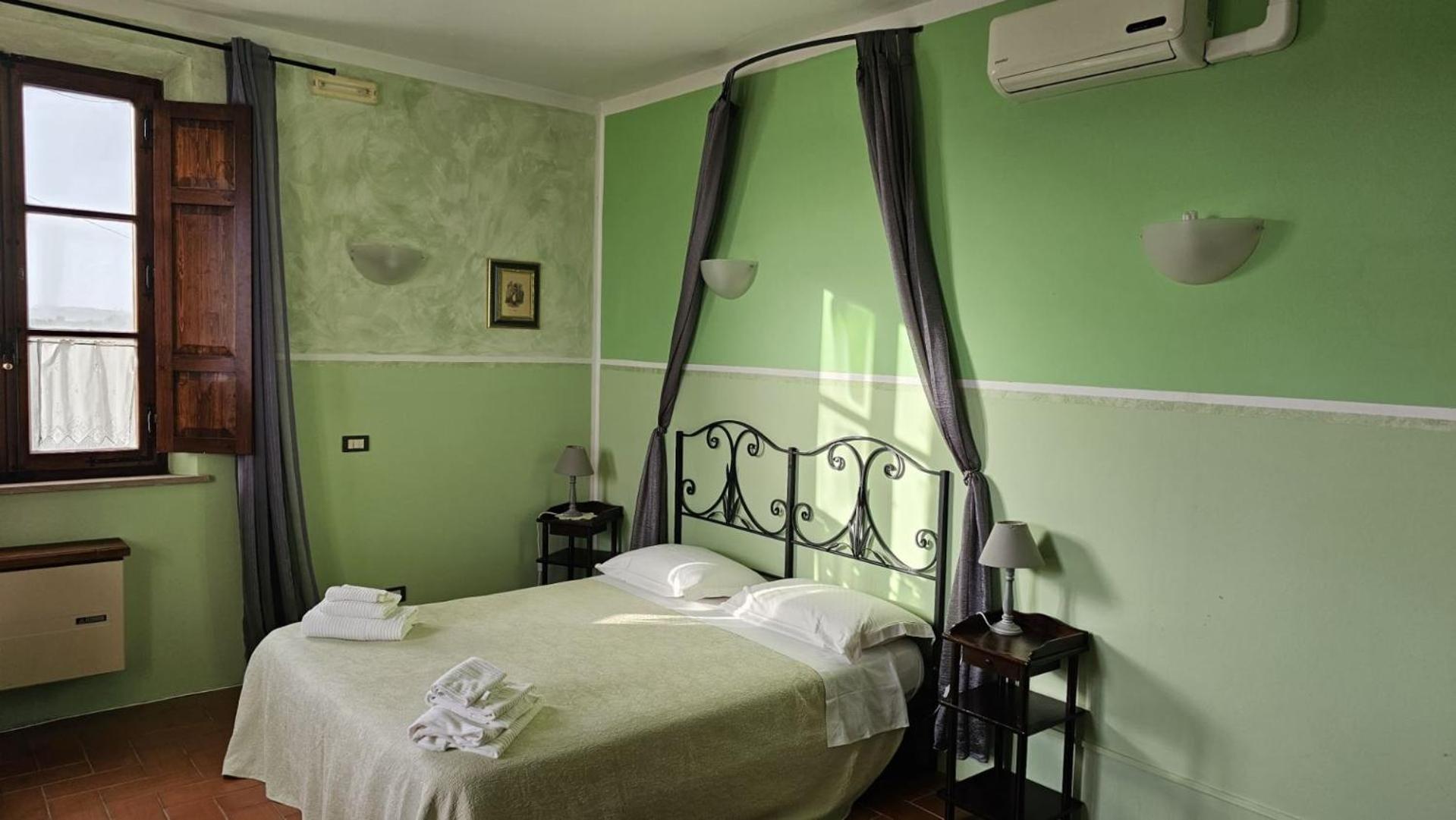 I Chiari Guest House Acquaviva  ภายนอก รูปภาพ
