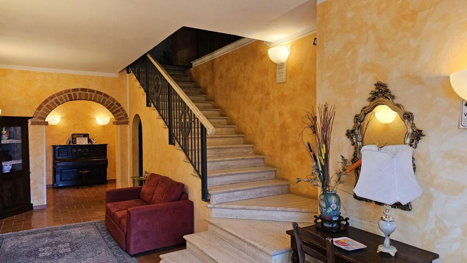 I Chiari Guest House Acquaviva  ภายนอก รูปภาพ