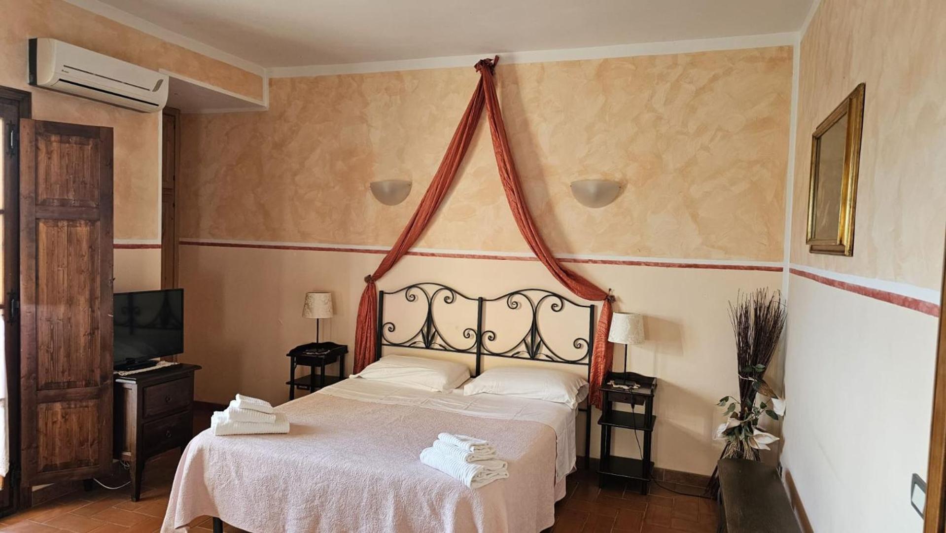 I Chiari Guest House Acquaviva  ภายนอก รูปภาพ