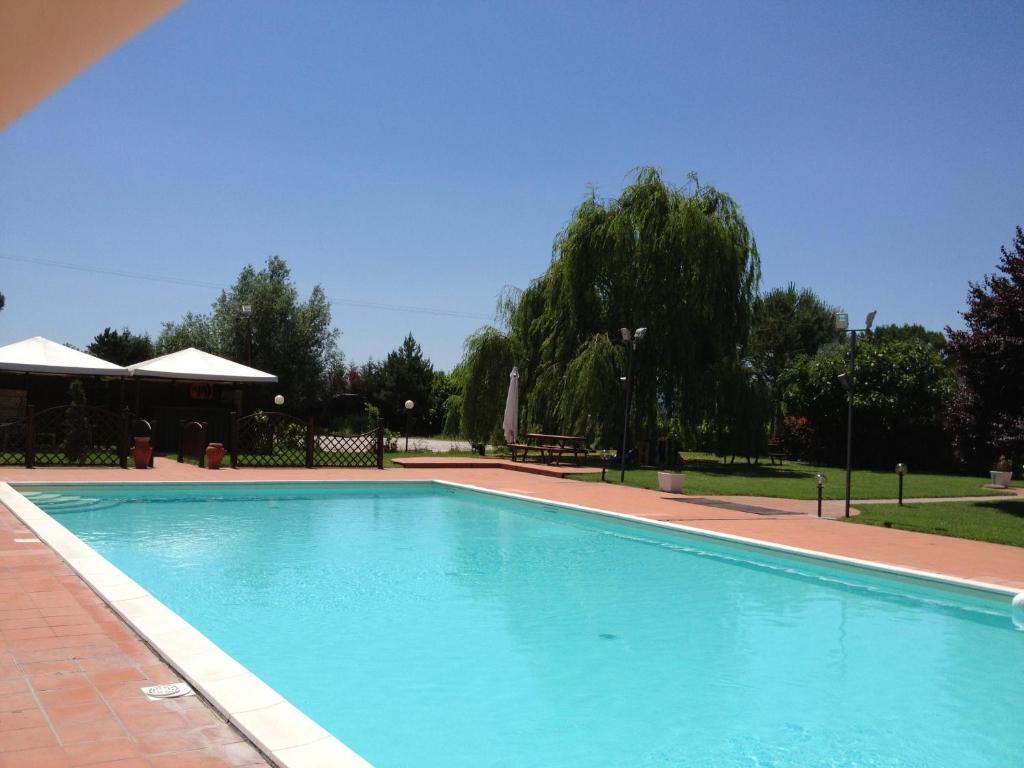 I Chiari Guest House Acquaviva  ภายนอก รูปภาพ